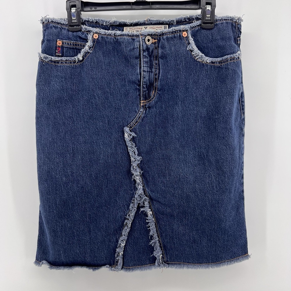 Guess Jeans Blue Denim Skirt Raw Hem Women's 32 Made In USA‎ Pockets Vintage